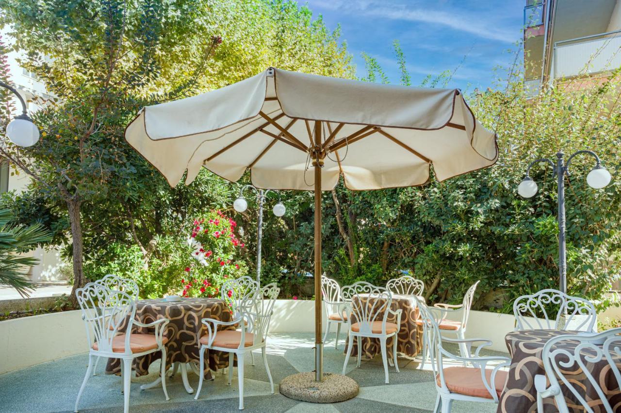 Hotel Pineta Bellaria-Igea Marina Dış mekan fotoğraf