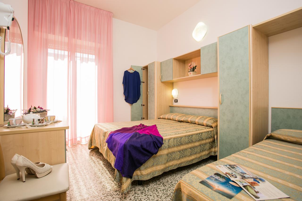 Hotel Pineta Bellaria-Igea Marina Dış mekan fotoğraf