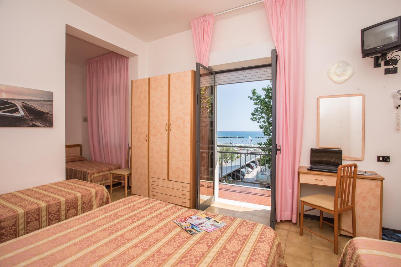 Hotel Pineta Bellaria-Igea Marina Dış mekan fotoğraf